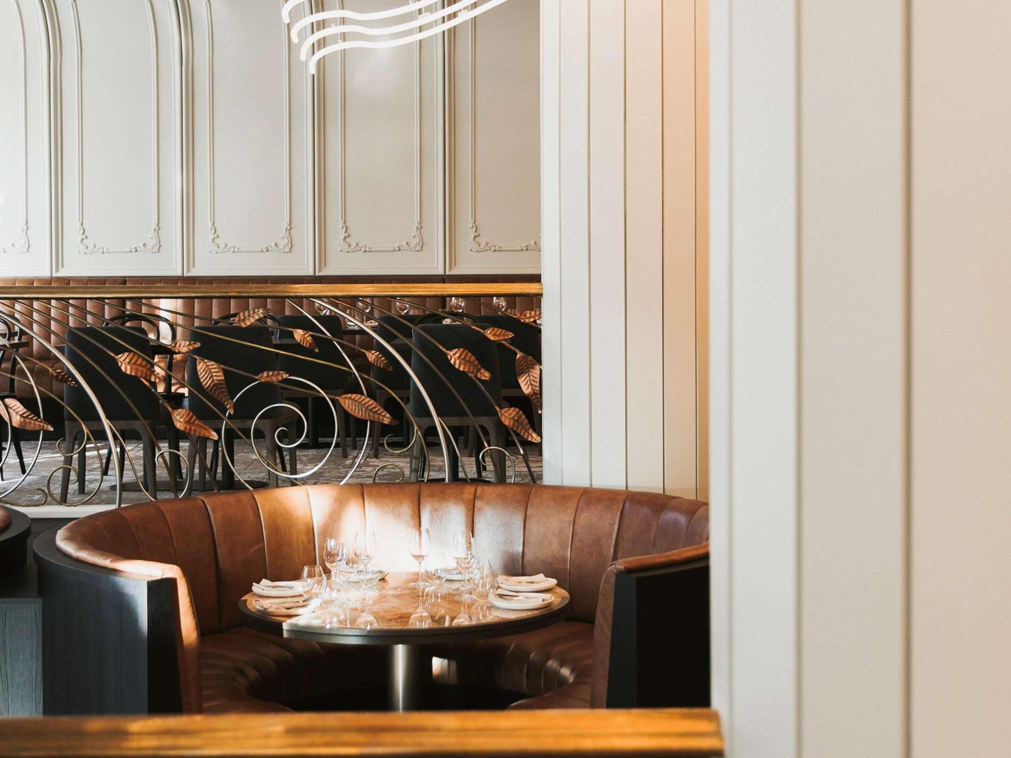 ホテル ザ プレイフォード アデレード M ギャラリー バイ ソフィテル エクステリア 写真 Interior of the restaurant